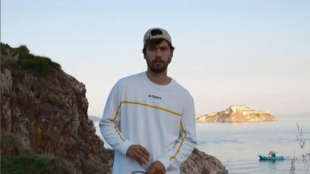 Oyuncu Serhat Onat Tomorrowland'a gitti!Çıkan yangınla ilgili son durumu paylaştı 