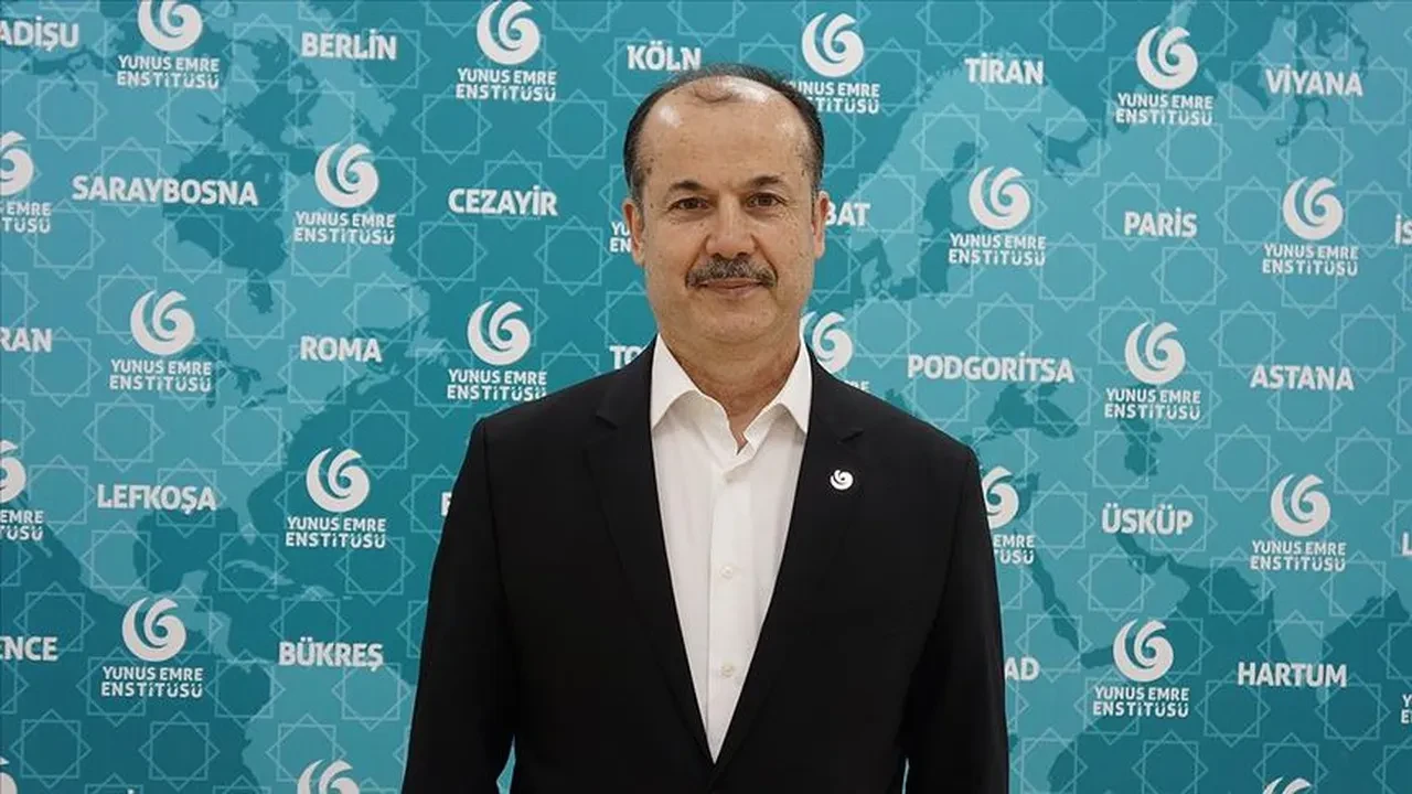 Yunus Emre Enstitüsü'nün eski başkanı Şeref Ateş kimdir? Gözaltına alınma nedeni