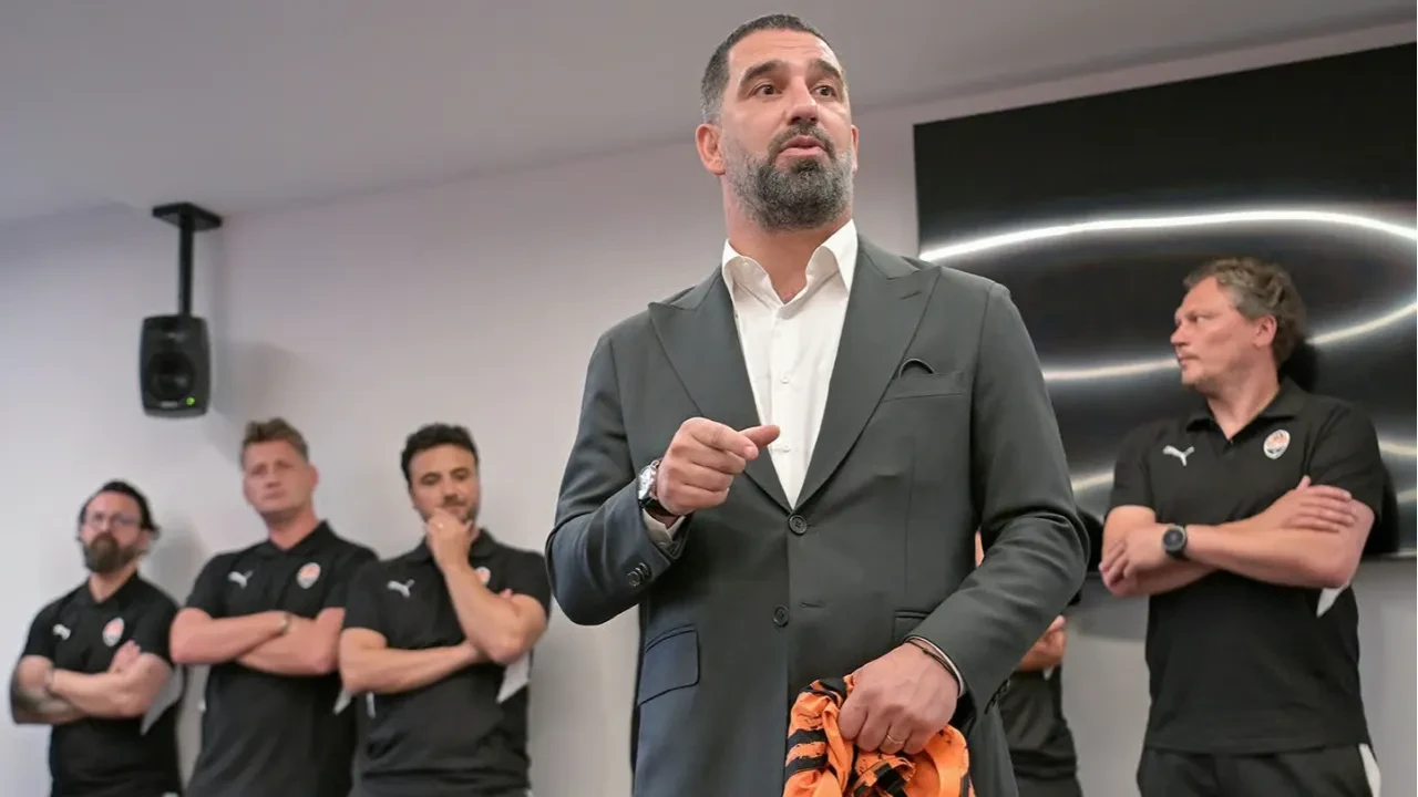 /spor/arda-turandan-yonetmesi-zor-mesaji-3235234