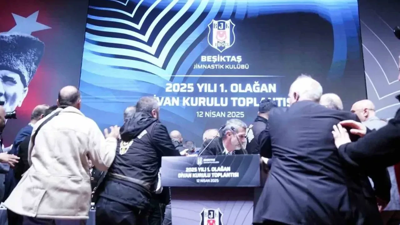 /spor/besiktasta-istifa-karari-tevfik-yamanturk-ayrildi-3235120
