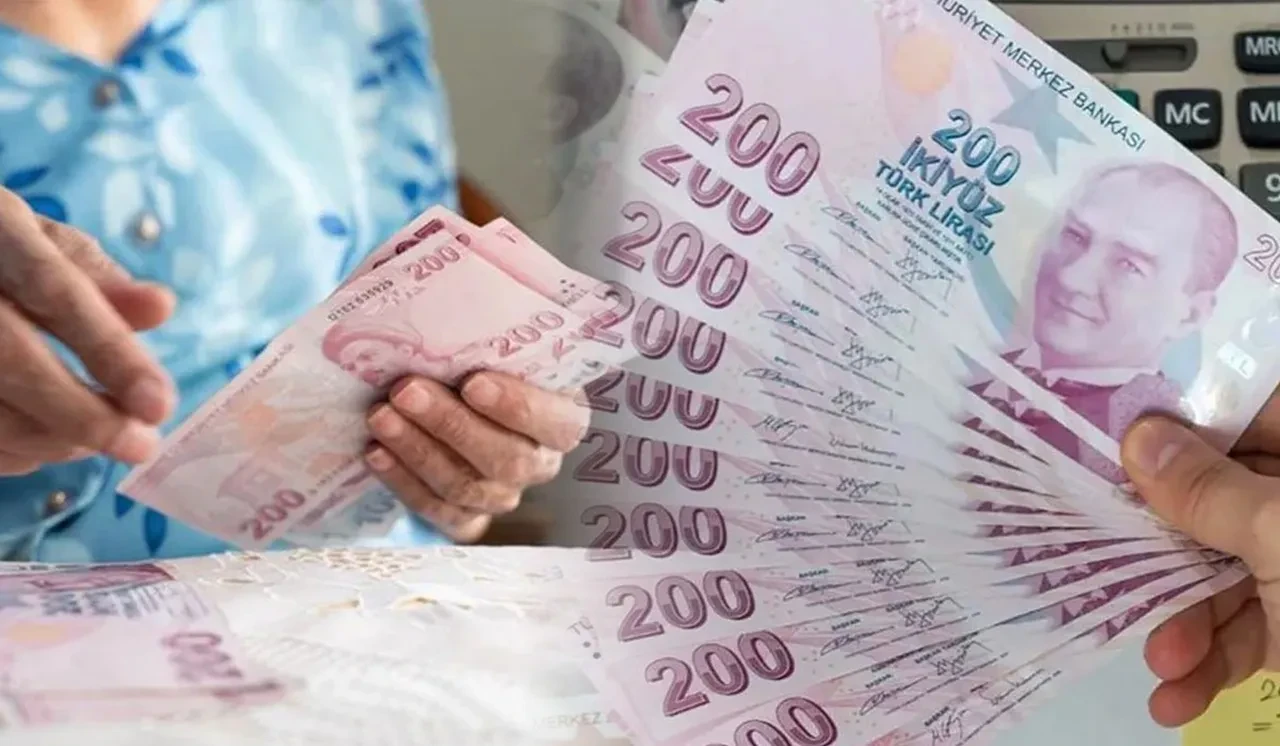 Çalışan emekliler dikkat! Emekli maaşınız kesilecek mi? İsa Karakaş son noktayı koydu