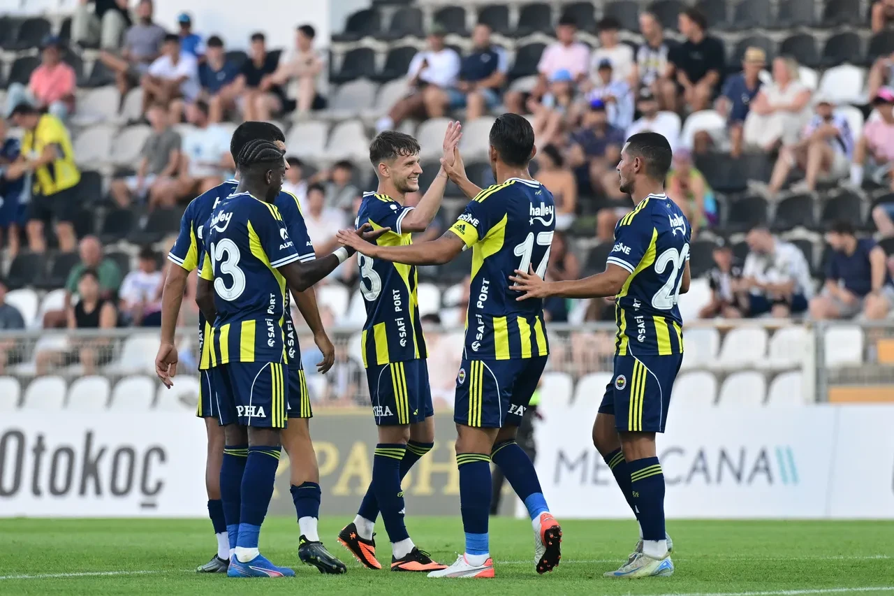 Fenerbahçe sezona galibiyetle başladı! Szymanski yıldızlaştı