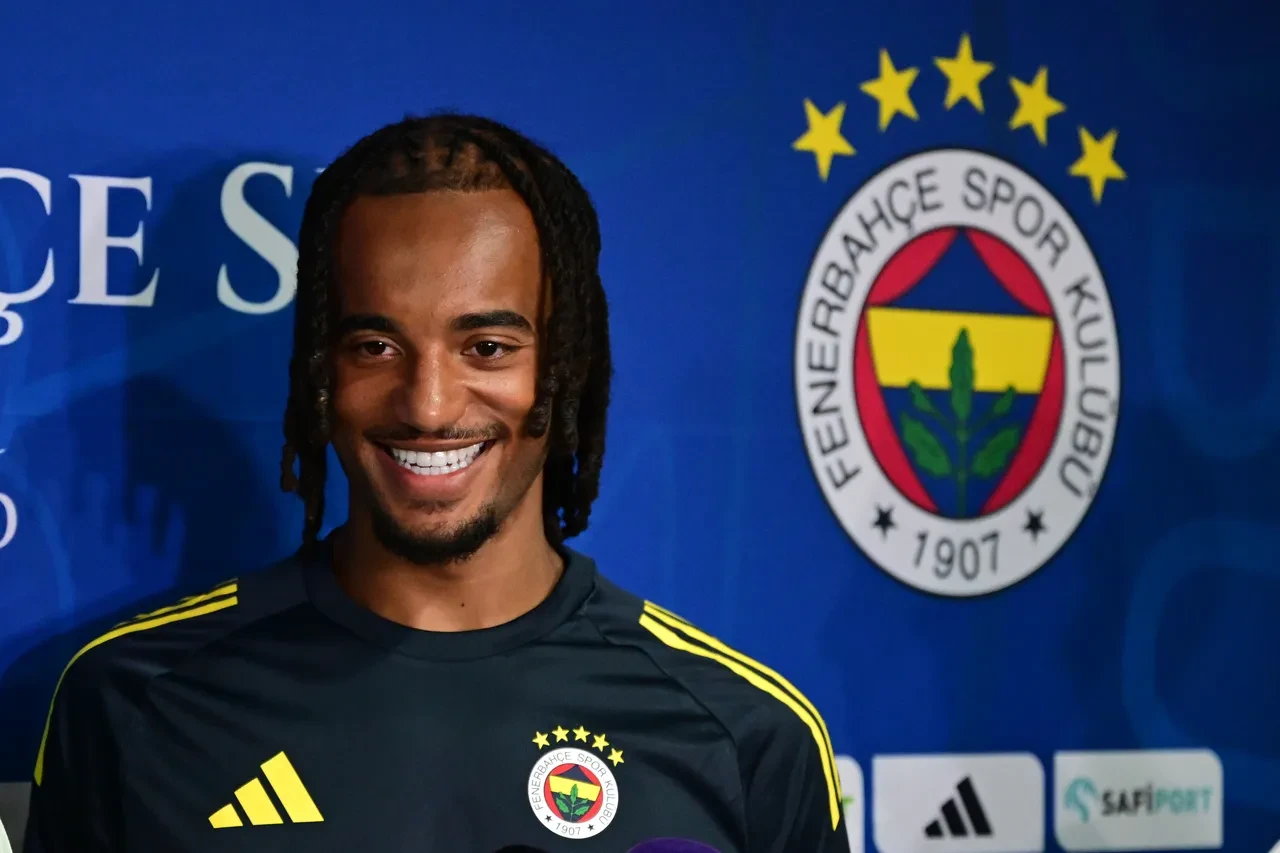 Fenerbahçe sezona galibiyetle başladı! Szymanski yıldızlaştı