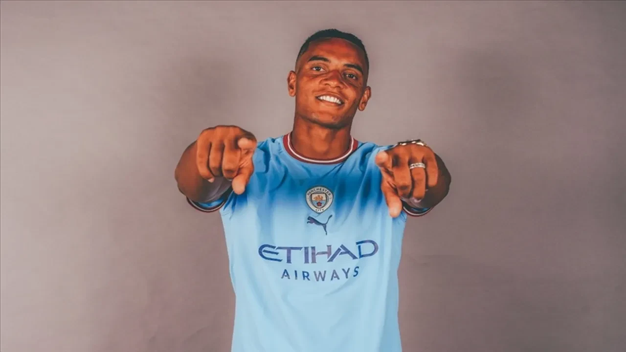 Galatasaray transfer ateşini yaktı! Manchester'dan kalkan uçakta 3 koltuk olacak