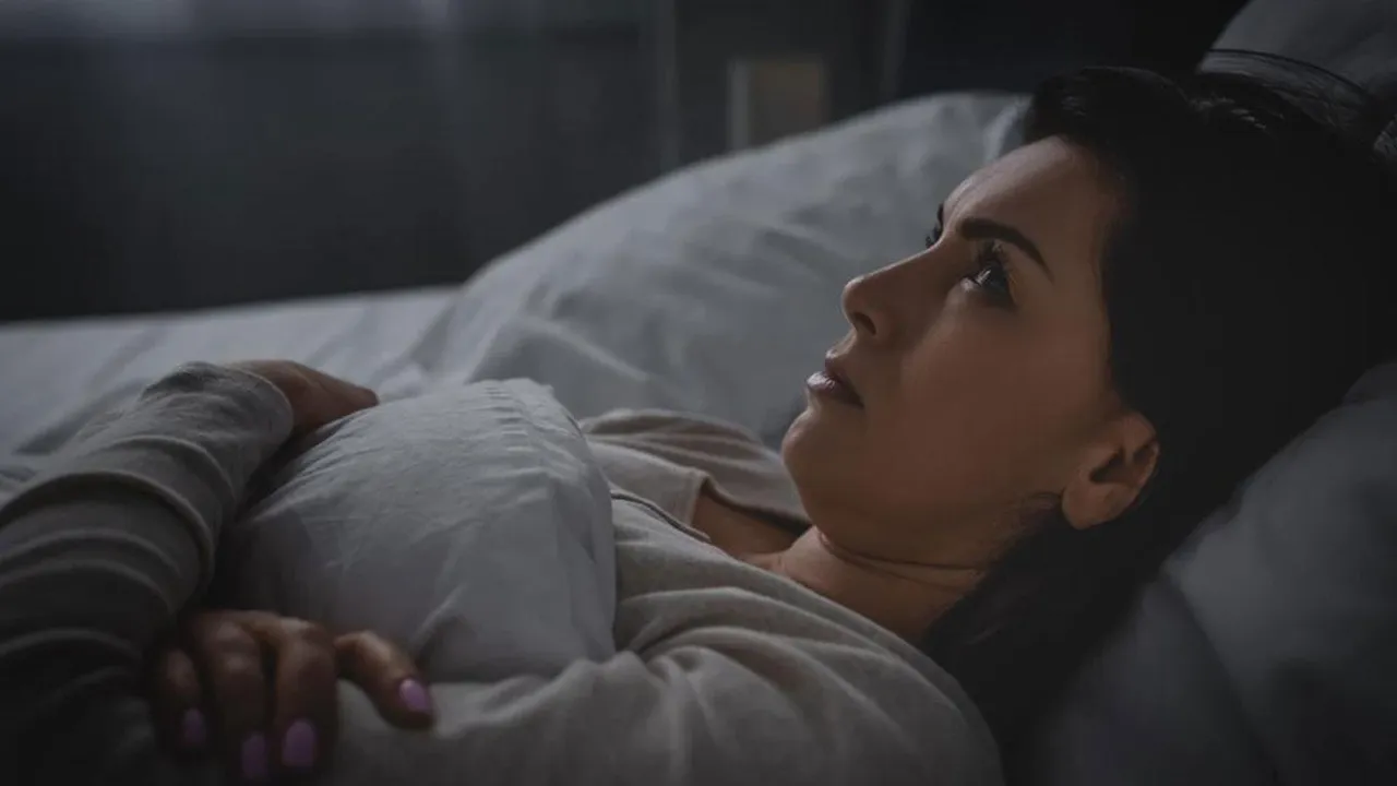 Gece sıcaktan uyuyamayanlar dikkat! Başta inanmayacaksınız ama gerçekten işe yarıyor