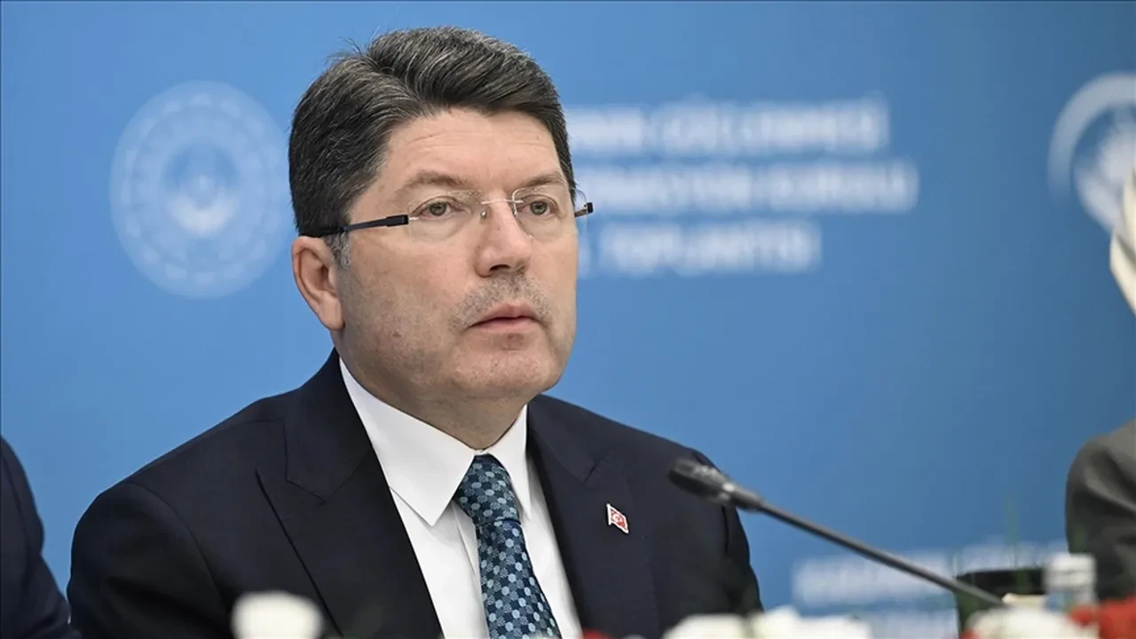 Kamuda istihdam müjdesi: 20 bin yeni personel alınacak!