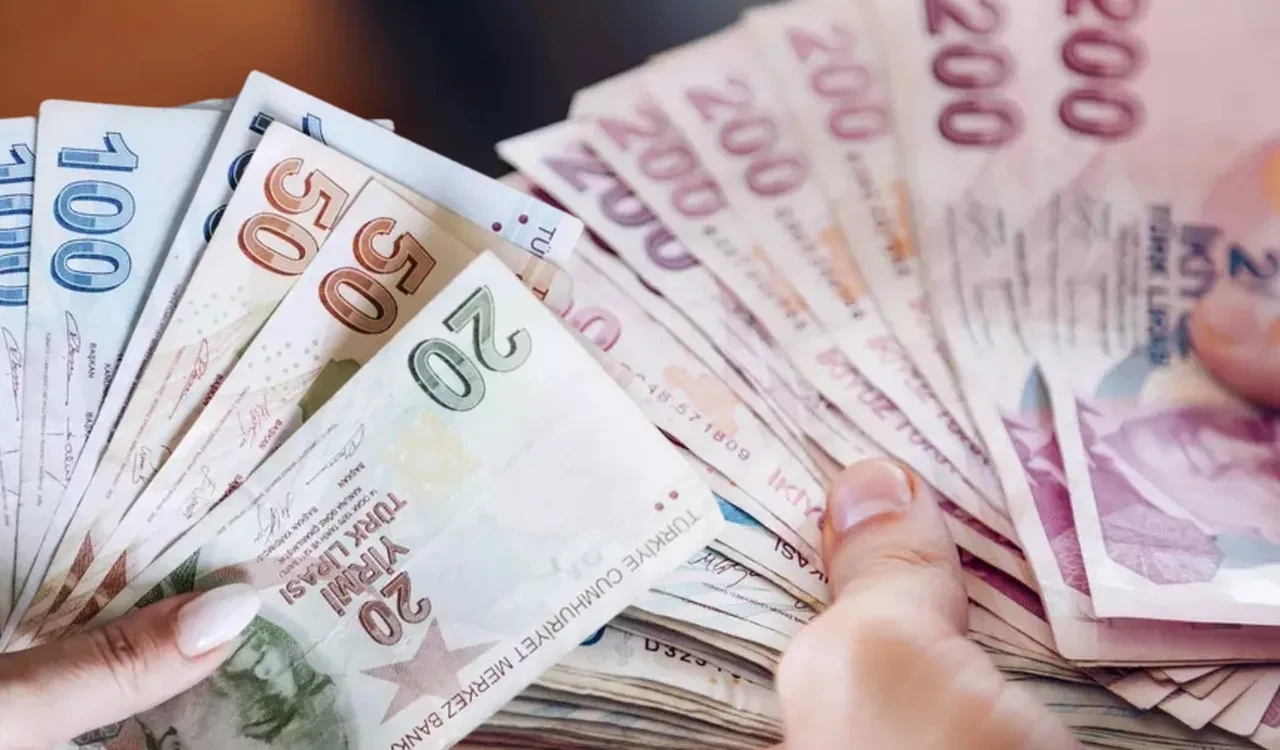 Kredi kartı borcu olanlar dikkat! Borç yapılandırmasında faiz oranları ve son başvuru tarihi açıklandı