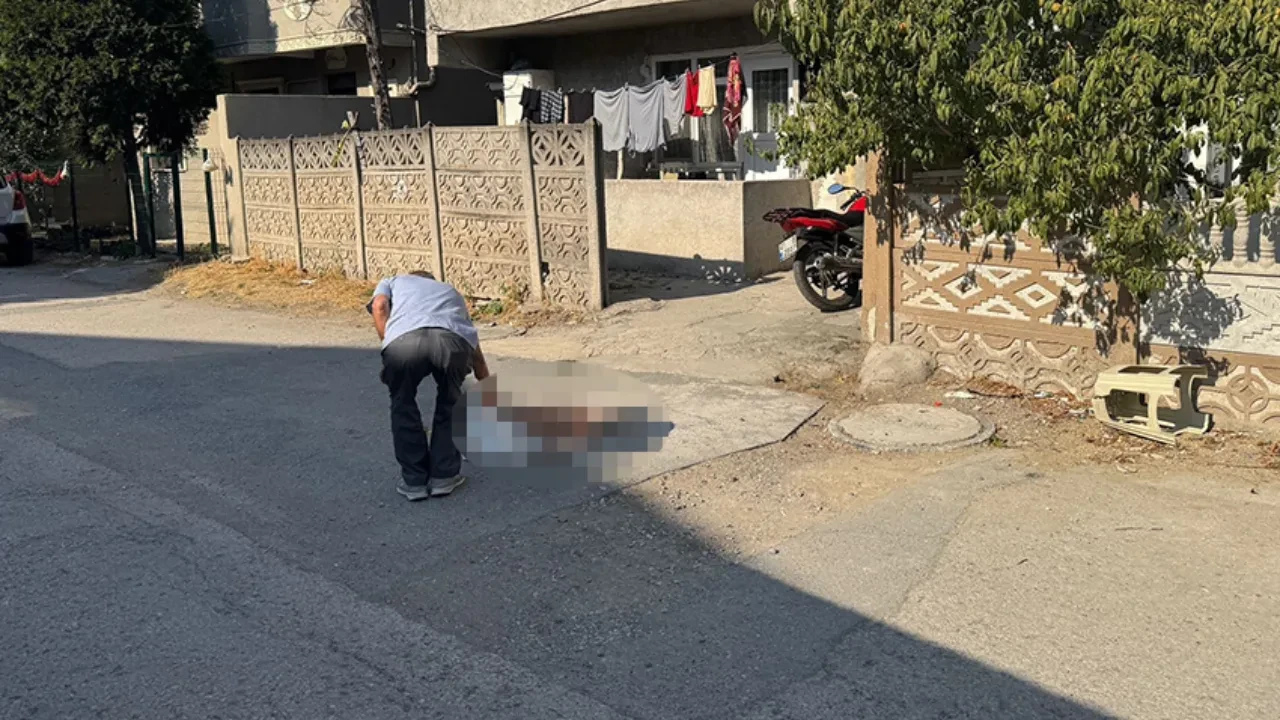 Sakarya'da evlat dehşeti! Babasını pompalıyla sokak ortasında vurdu