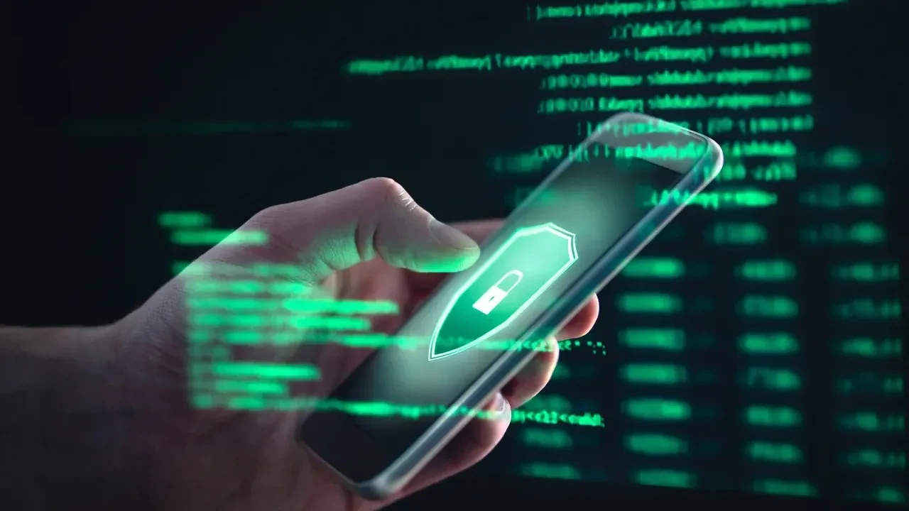 Akıllı telefon kullananlar için hayati güvenlik tüyosu açıklandı: Bu ayarı yapmazsanız Google hesabınız çalınabilir