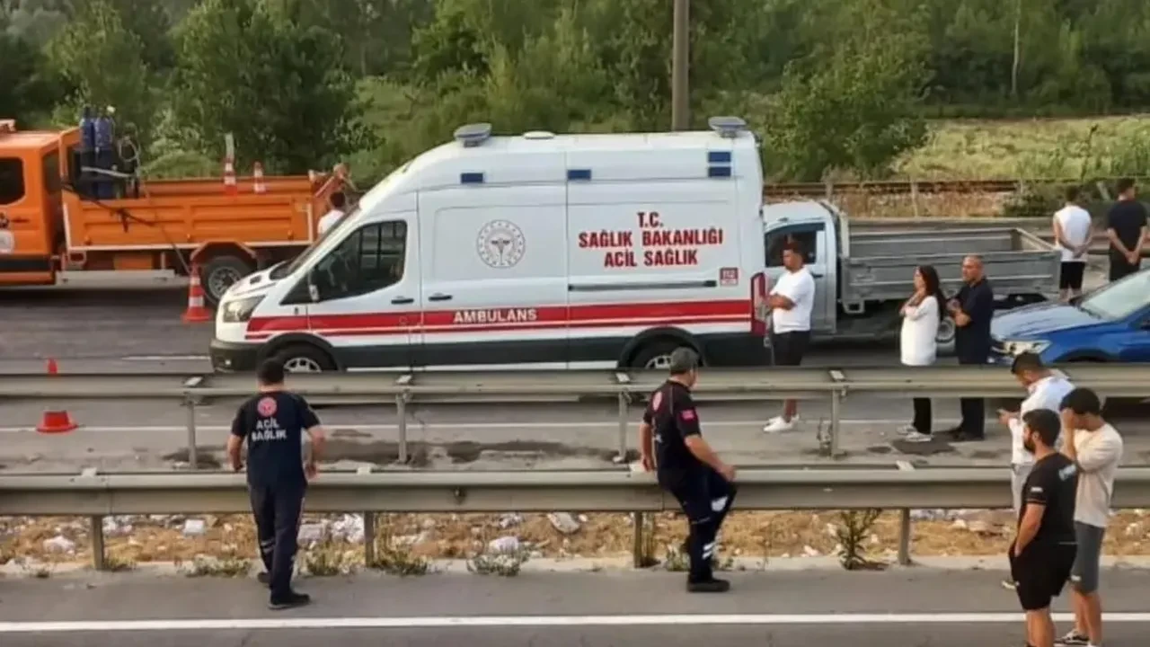 Bilecik'te kontrolden çıkan tır devrildi: 1 yaralı