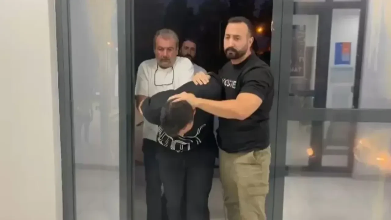 Bursa’da cami önünde husumetlisini vuracaktı, yanlışlıkla 3 kişiyi daha vurdu