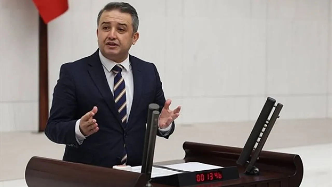 Gelecek Partisi'nde istifa depremi! Selim Temurci ve İsa Mesih Şahin havlu attı