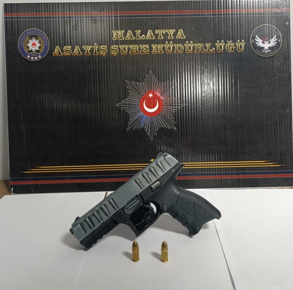 Malatya’da alacak verecek kavgasında silahlar konuştu!