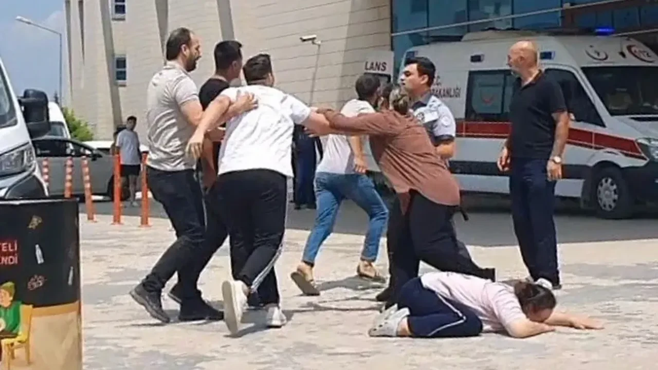 Kalbi duran 1 yaşındaki Evranur öldü...Acilde aileler birbirlerine girdi