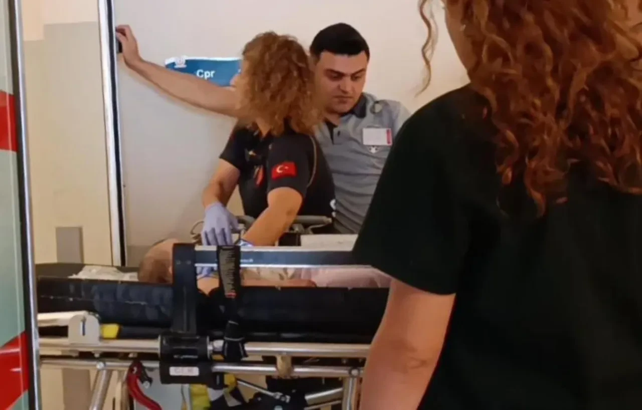 Kalbi duran 1 yaşındaki Evranur öldü...Acilde aileler birbirlerine girdi