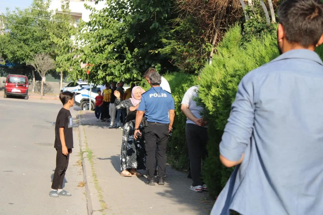 Kayseri'de görülmemiş vahşet! Namaz kılarken boğazını kesti
