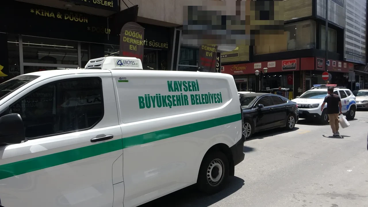 Kayseri'de otel odasında şok ölüm!
