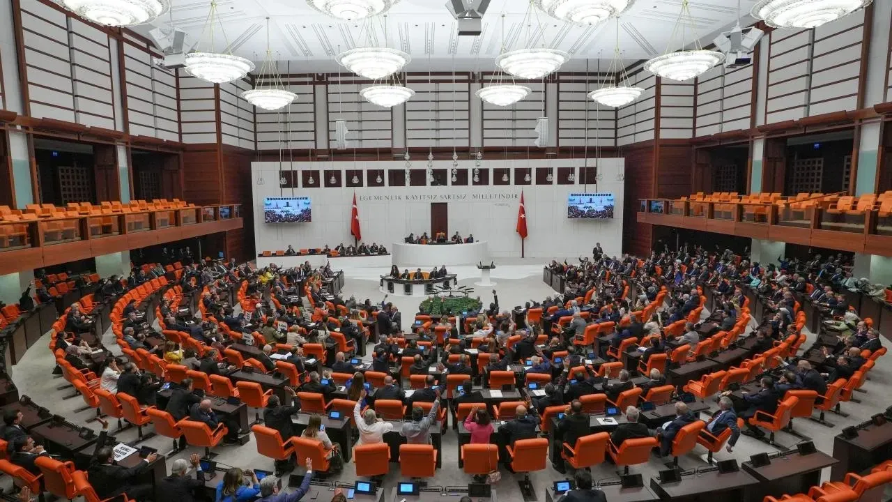 Madencilik ve enerjide yeni dönem: Çevre ve devlet hakları odaklı düzenlemeler Meclis'ten geçti