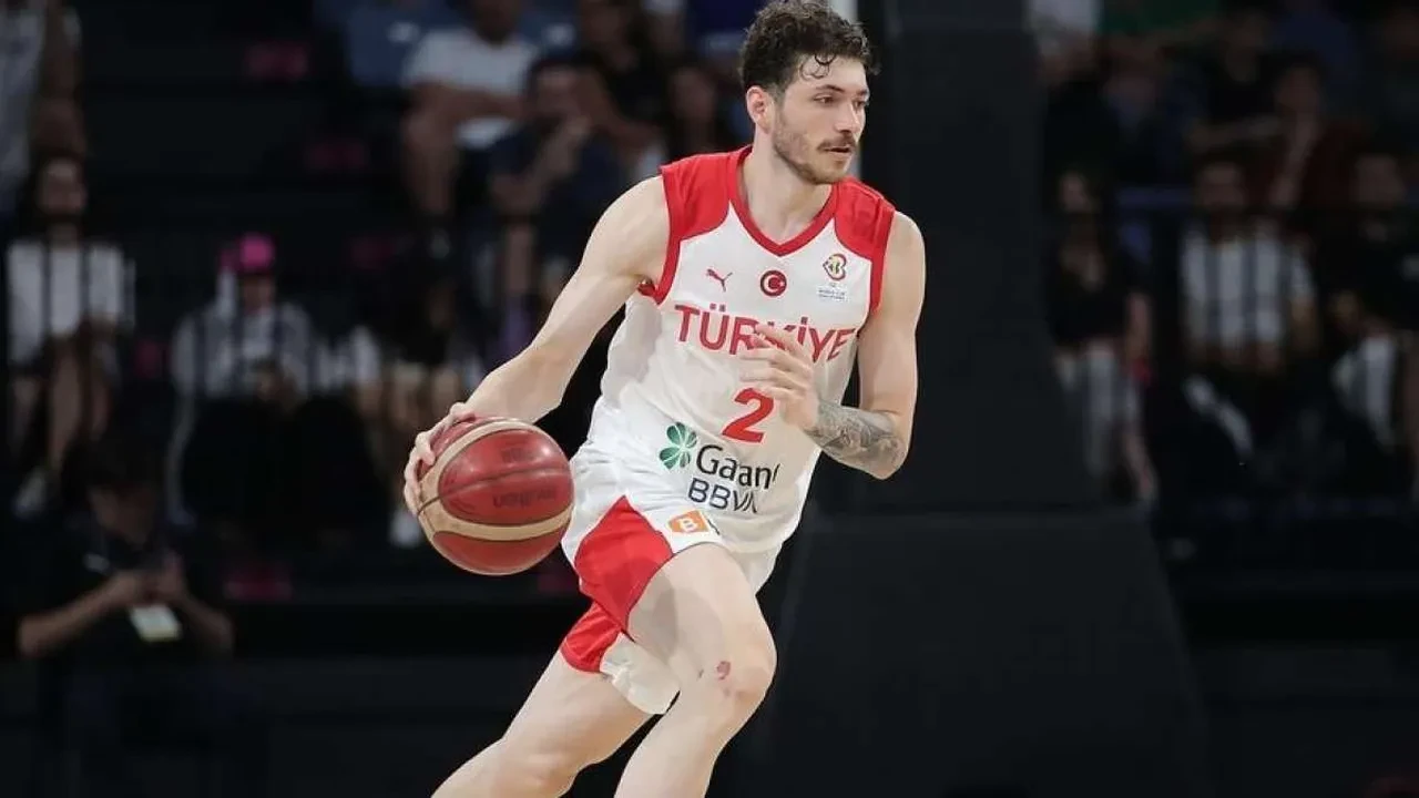 Anadolu Efes yeni transferini duyurdu: Şehmus Hazer’i kadrosuna kattı