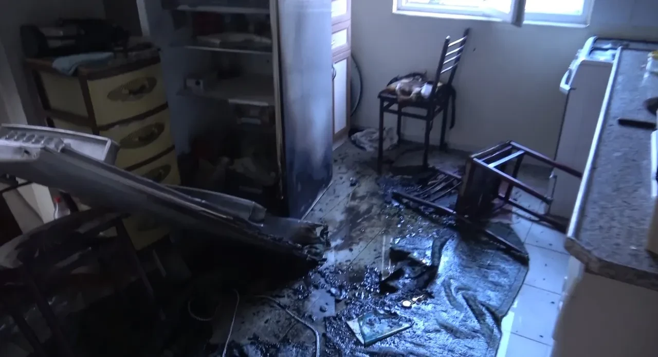 Anne ile babanın imtihanı! Madde bağımlısı oğlu evi yaktı