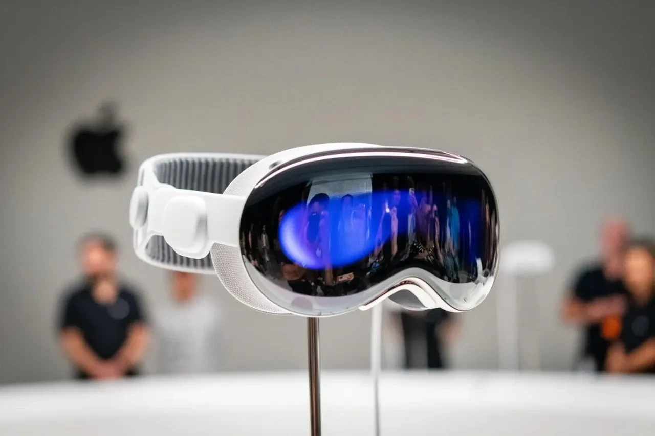 Apple'dan akılalmaz suçlama: Bilgileri kopyalayıp sildi, rakibe geçti