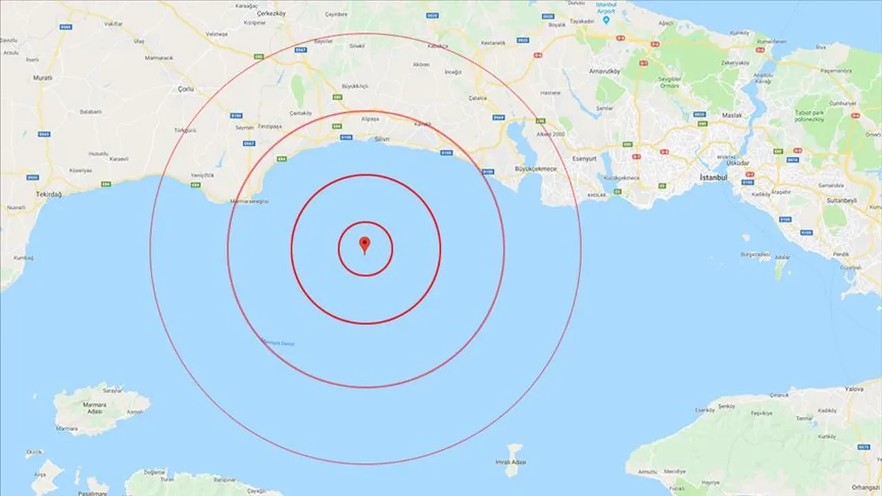 Bursa'da deprem! İstanbul'da da hissedildi, AFAD ve Kandilli verileri paylaştı