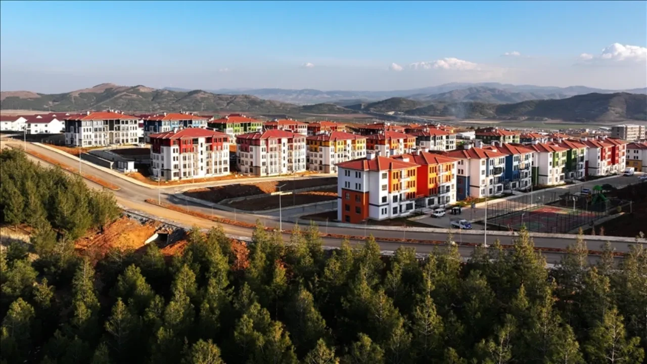 Deprem bölgesinin yeniden imarı için 200 milyon euroluk finansman