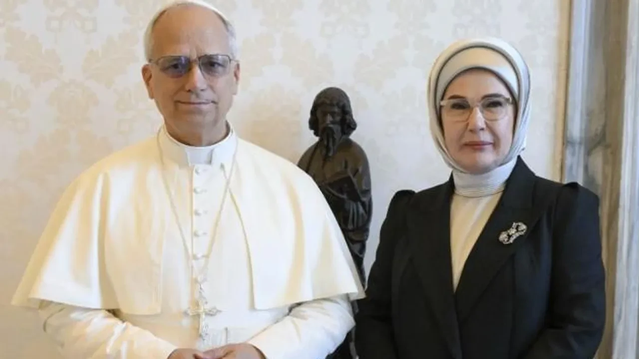 Emine Erdoğan, Papa Leo ile görüştü