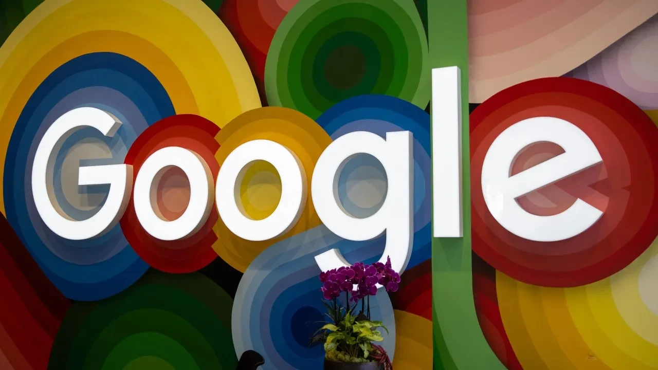 Google yine logo değiştirdi! İşte yeni görünümü