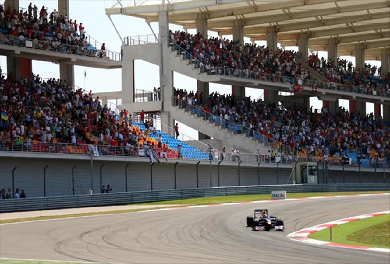 İstanbul Park’ta araba kullanma fırsatı! Pistte araba sürme bilet ücreti ve tarihleri belli oldu