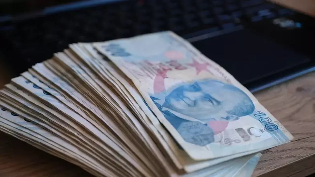 Kamu işçisi zammı ne zaman belli olacak? Bakanı Vedat Işıkhan’dan açıklama