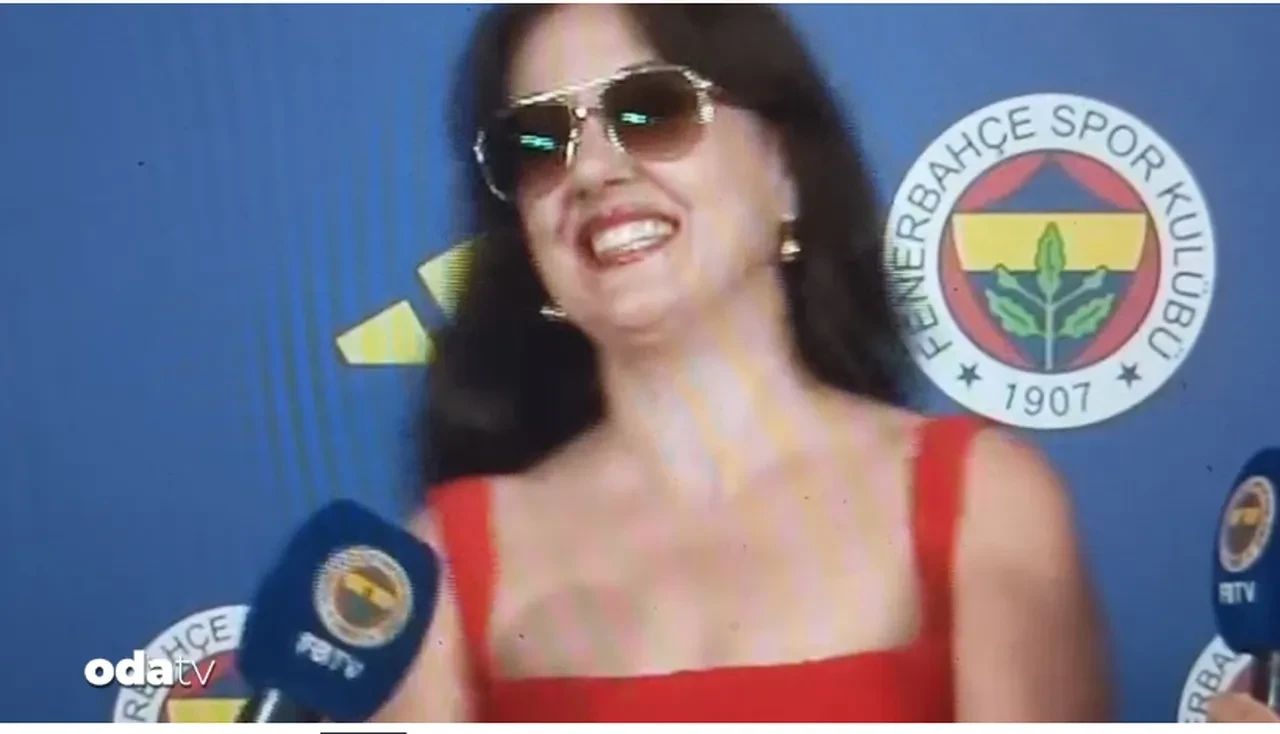 Meltem Cumbul, forma tanıtımında tercih ettiği renkle Fenerlileri sinirlendirdi 