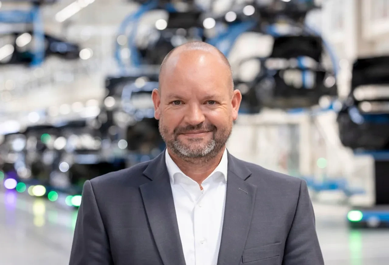 Mercedes talebe yetişemiyor! Elektrikli model için ek vardiya planı