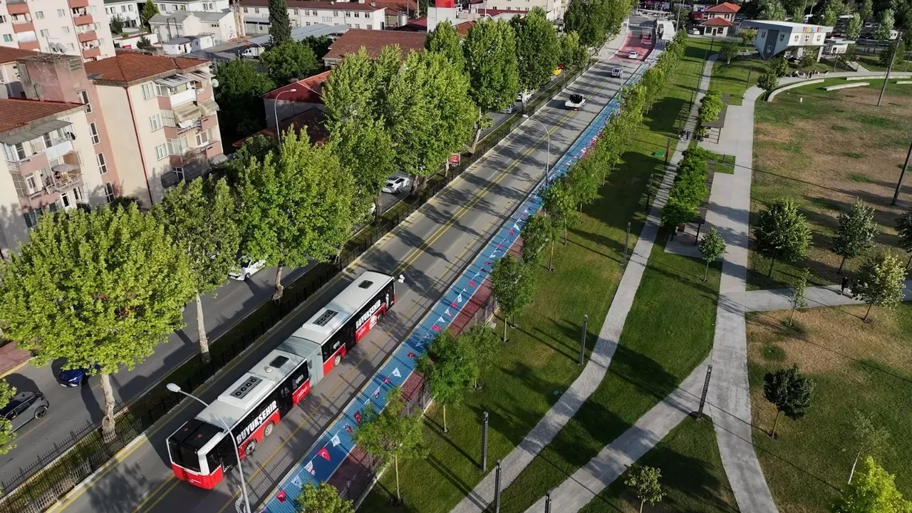 Sakarya metrobüs hattı durakları 2025! Metrobüsün geçtiği yerler belli oldu