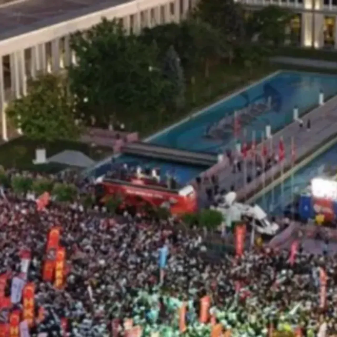 Saraçhane'de Cumhurbaşkanı Erdoğan'a hakarete inceleme: 42 kişi yakalandı