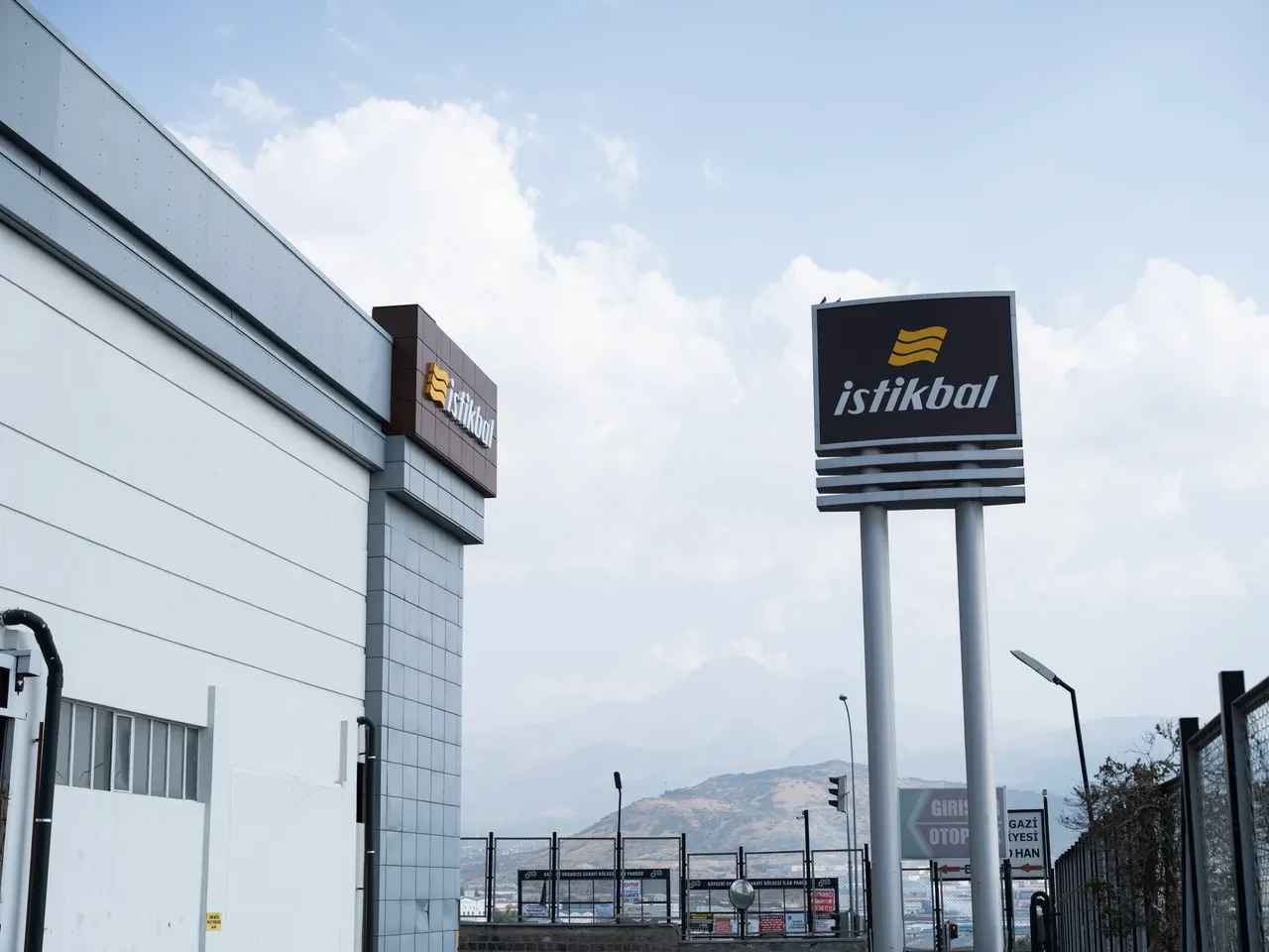 TMSF, Türkiye’nin lider mobilya markası İstikbal için satış ihalesi başlattı