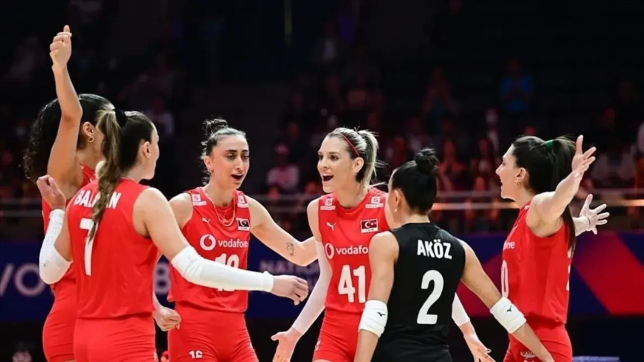 Türkiye voleybol maçı ne zaman? Filenin Sultanları'nın Hollanda maç programı belli oldu