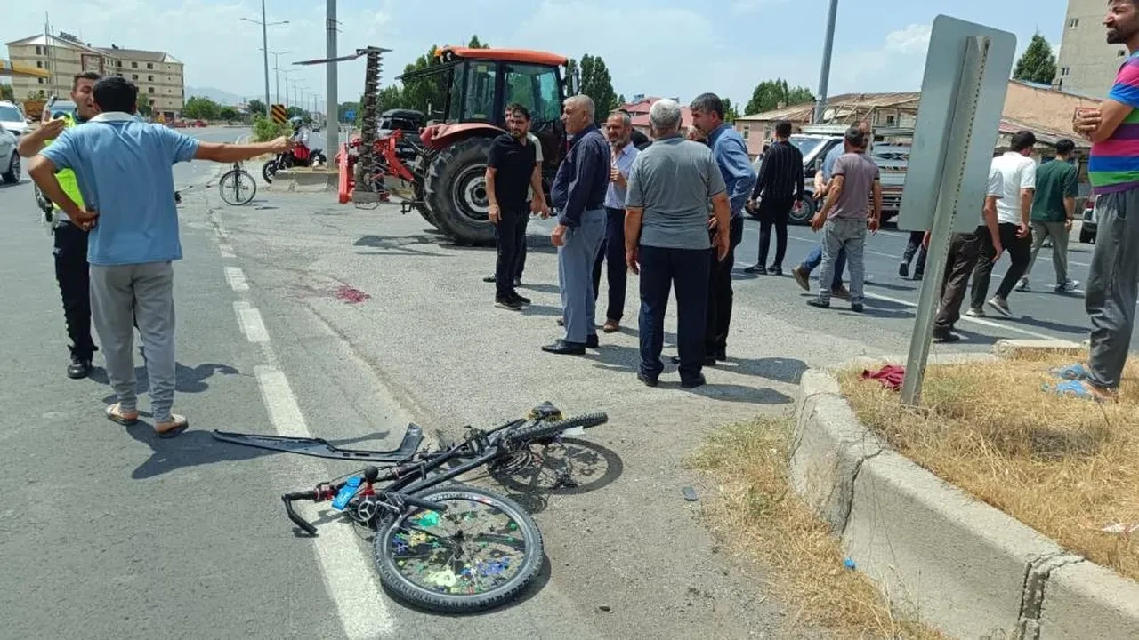 Ağrı'da feci kaza: Minibüsün çarptığı 14 yaşındaki bisikletli çocuk hayatını kaybetti!