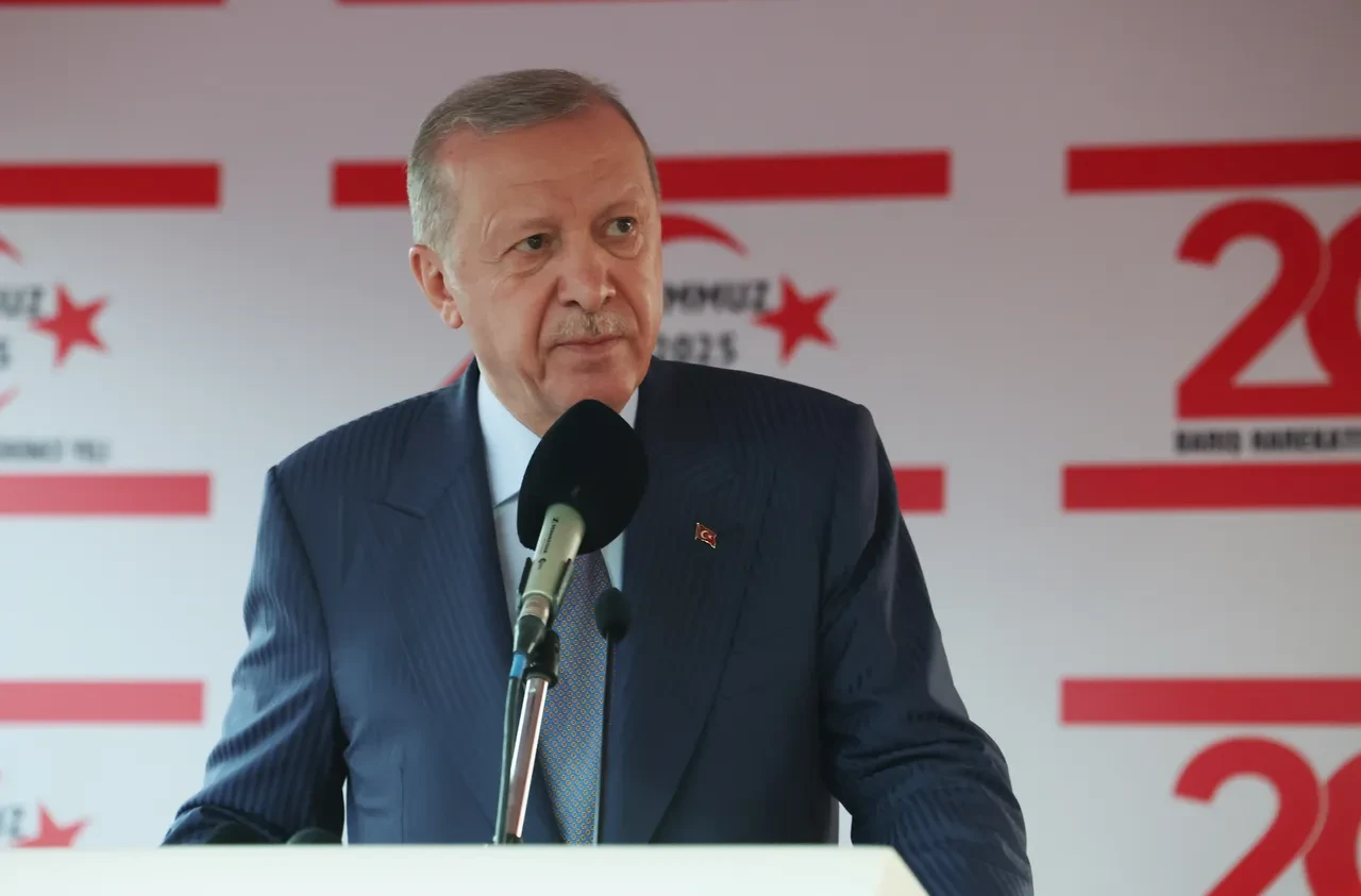 Cumhurbaşkanı Erdoğan'dan KKTC'de uluslararası çağrı
