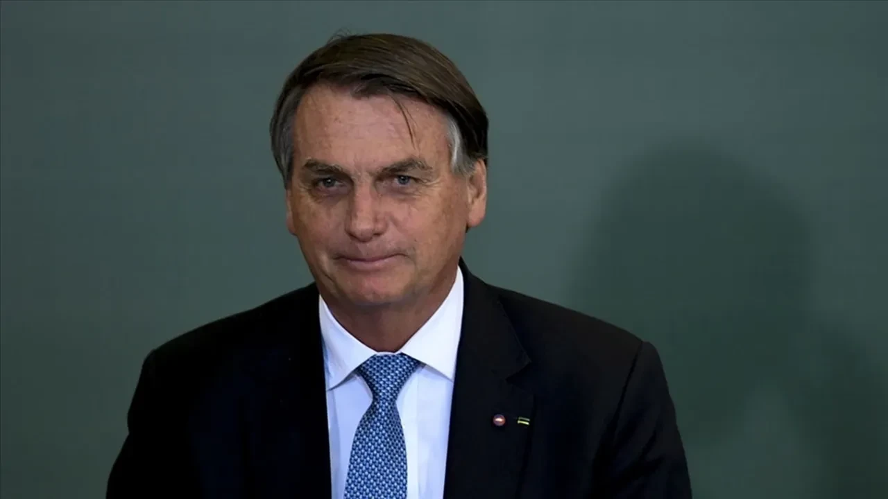 Eski Brezilya Devlet Başkanı Bolsonaro’ya elektronik kelepçe takılacak