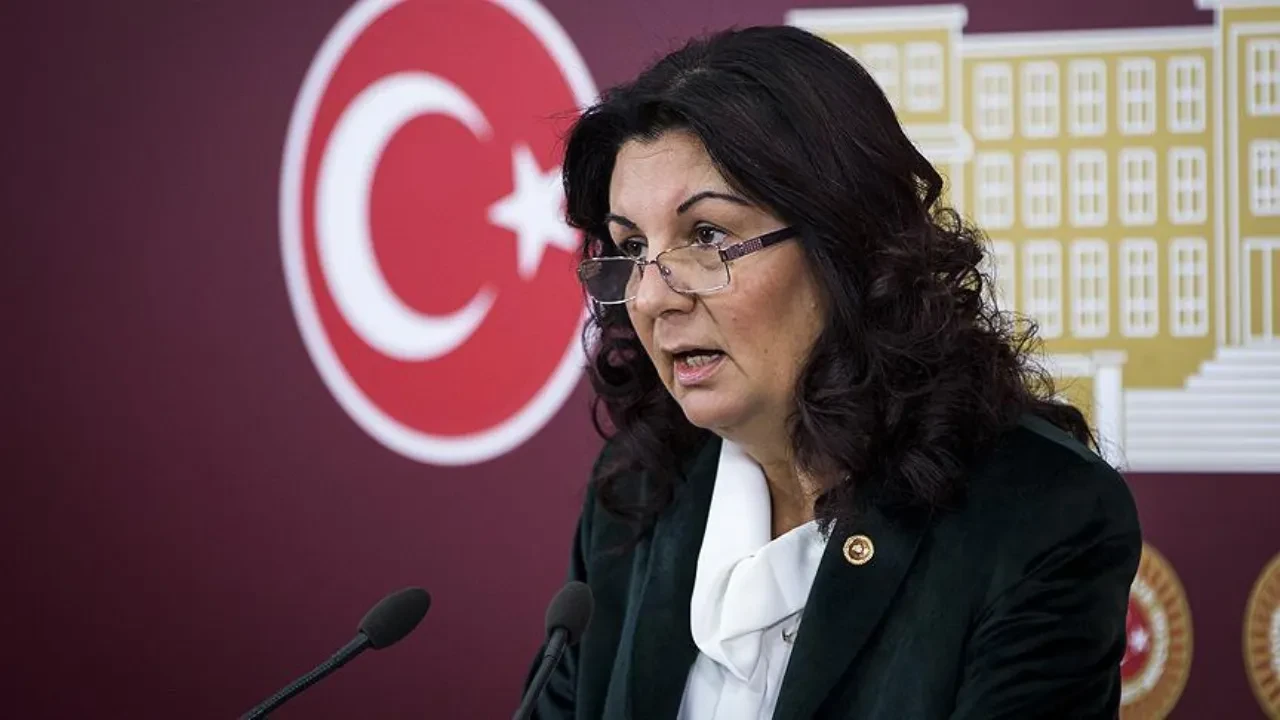 Lale Karabıyık neden öldü, kimdir? Eski CHP Bursa Milletvekili hayatını kaybetti
