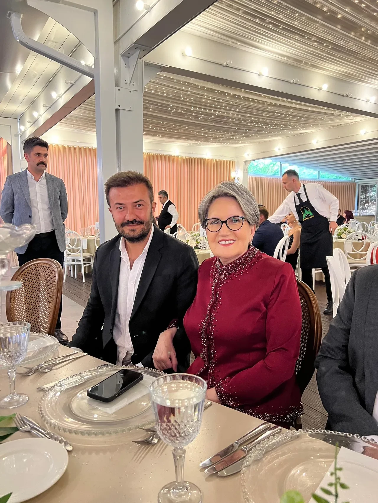 Meral Akşener aylar sonra ortaya çıktı! Yeni imajı oldukça dikkat çekti