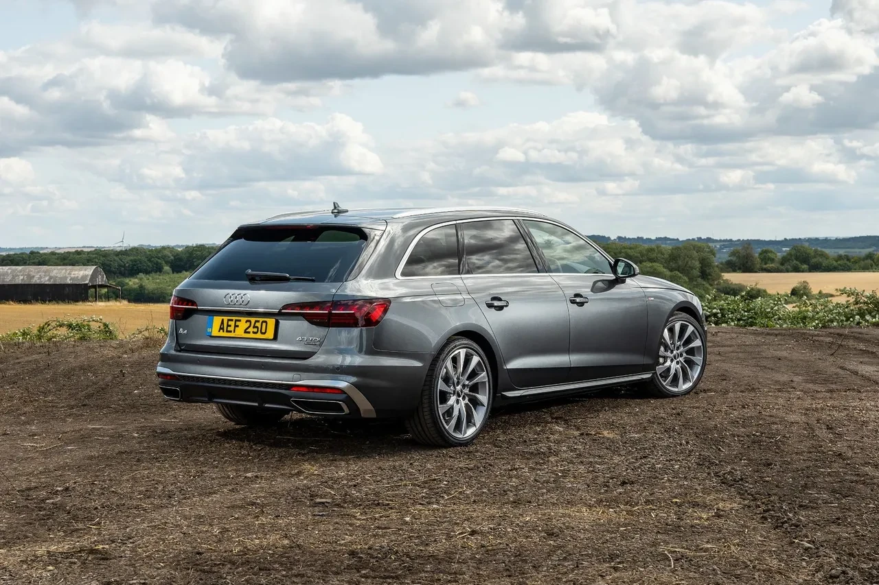 Bu 10 yeni araba satılmıyor! İşte elden çıkarılmak istenilen lüks markalar