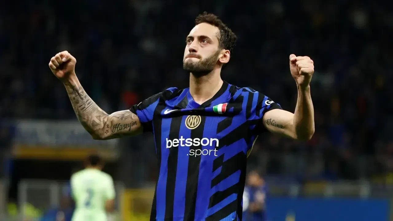 /spor/hakan-calhanoglu-transferi-icin-interden-aciklama-3235889