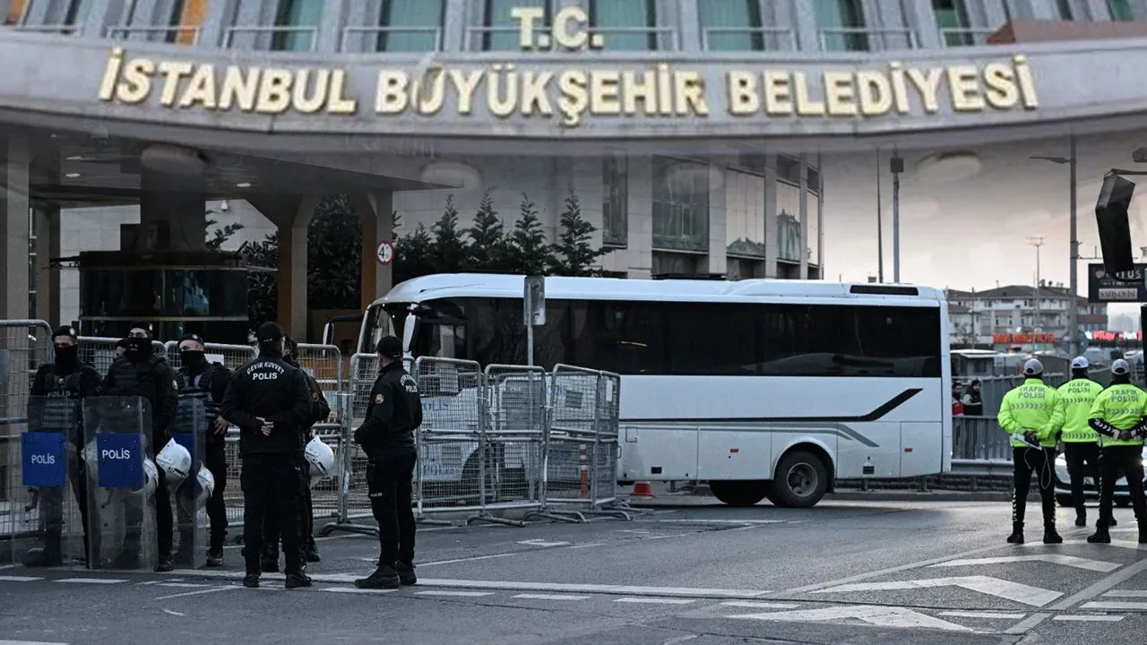 İBB'ye yolsuzluk operasyonu: 2 şüpheli daha yakalandı