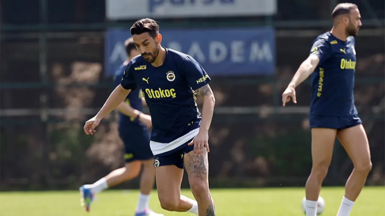 İrfan Can Kahveci transferinde bomba gelişme! Beşiktaş'ı üzen karar