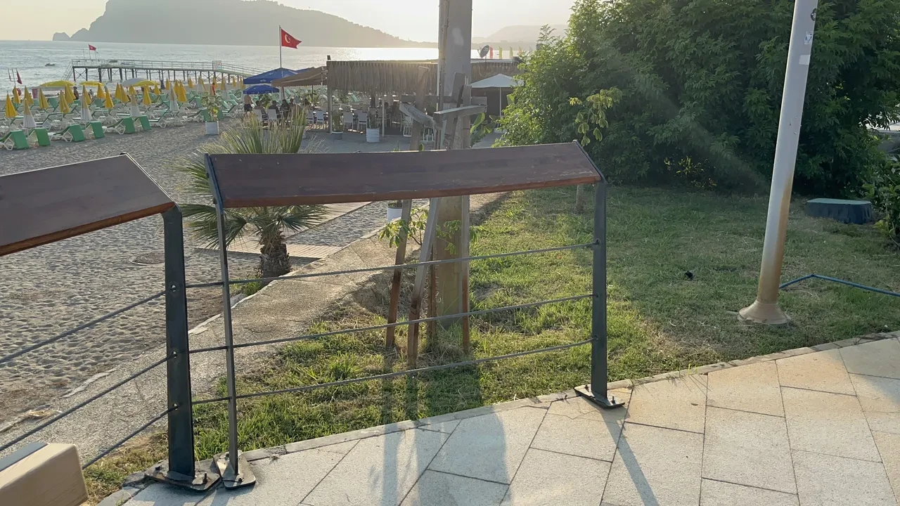 Şarkı söyleyerek gitti, küfrederek geri geldi! Bisikleti çalınınca deliye döndü