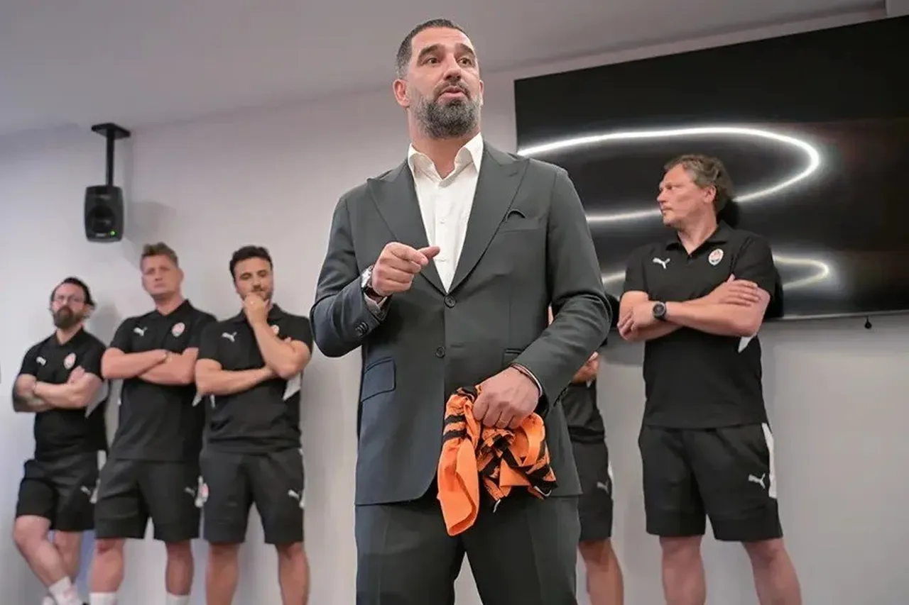 Arda Turan, Galatasaray yazısını neden kaldırdığını açıkladı!