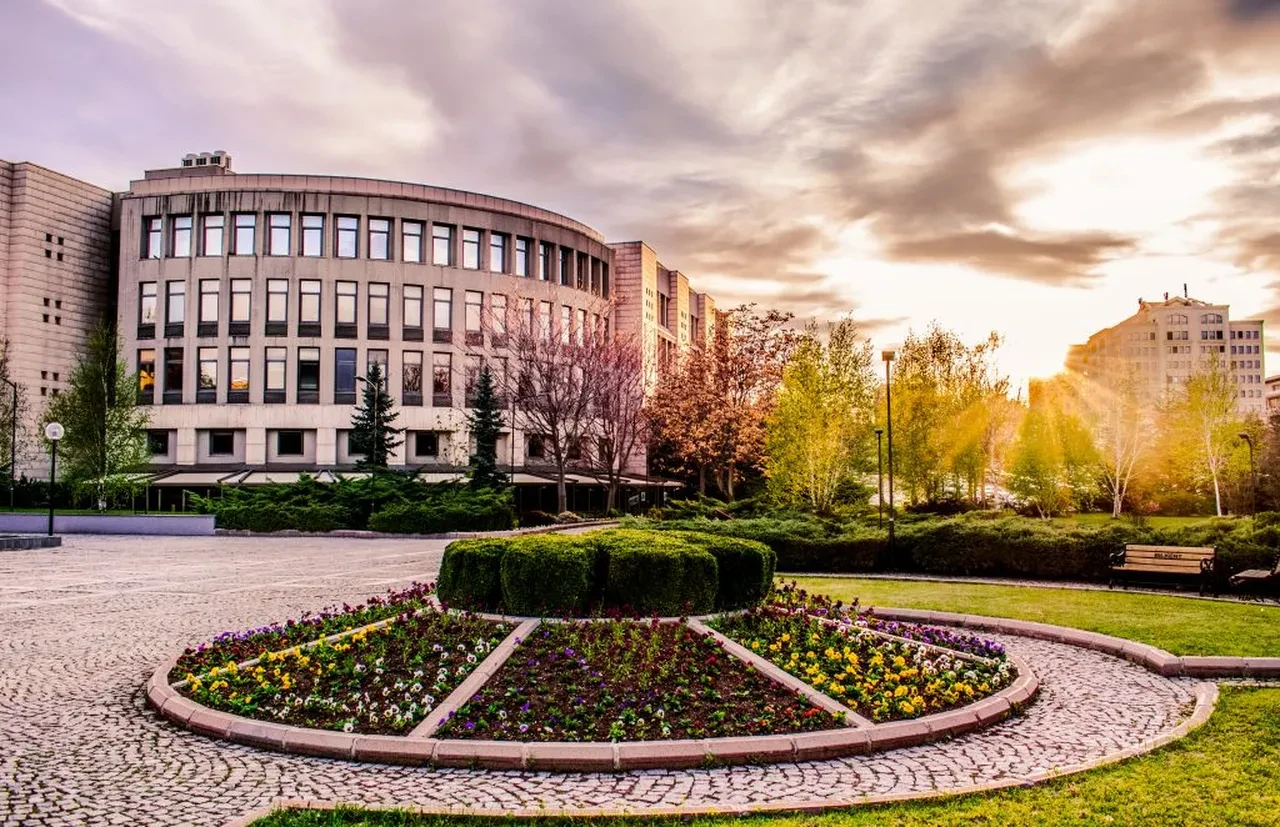 Dünyanın en iyi üniversiteleri belli oldu! Türkiye'den 26 üniversite listede