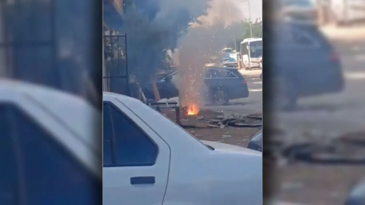 Elektrik kabloları patladı, yürekler ağza geldi! O anlar kamerada